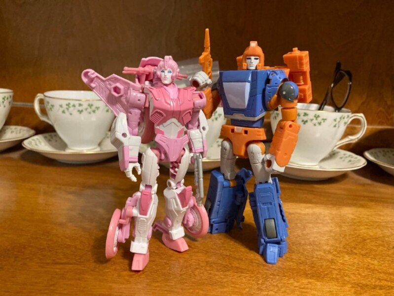 Image Of Transformers Legacy Evolution War Dawn 2 Pack Erial & Dion  (2 of 12)